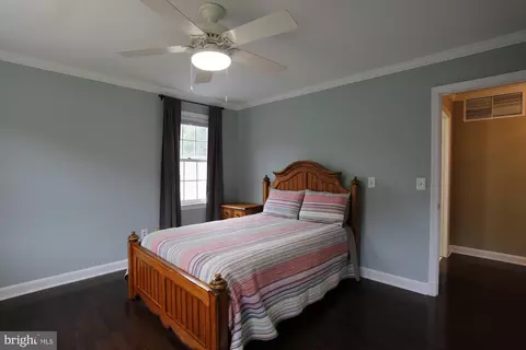 17624 Longdraft Rd, Gaithersburg, MD 20878 photo 43