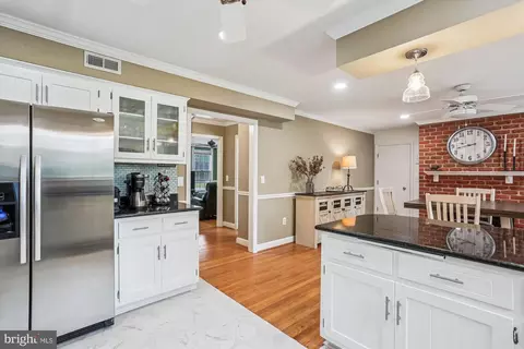 17624 Longdraft Rd, Gaithersburg, MD 20878 photo 18