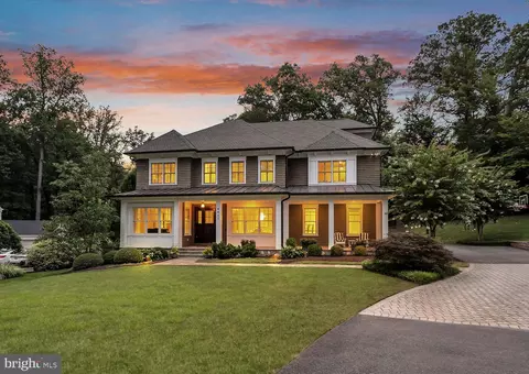 6617 Lybrook Ct, Bethesda, MD 20817