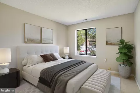 Bedroom - 15311 Pine Orchard Dr #87-2G, Silver Spring, MD 20906 photo 3 of 5
