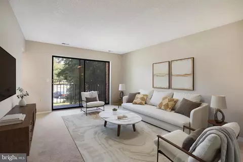 Living - 15311 Pine Orchard Dr #87-2G, Silver Spring, MD 20906 photo 1 of 10