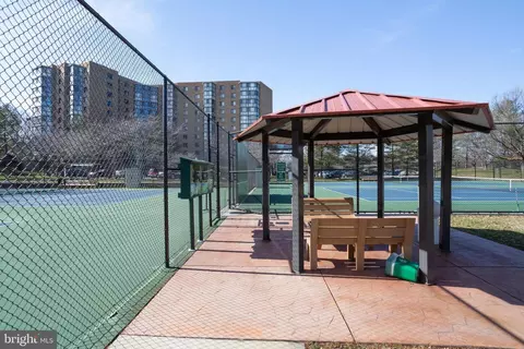 Exterior - 15311 Pine Orchard Dr #87-2G, Silver Spring, MD 20906 photo 10 of 10