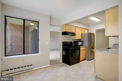 Kitchen - 15311 Pine Orchard Dr #87-2G, Silver Spring, MD 20906 photo 7 of 7