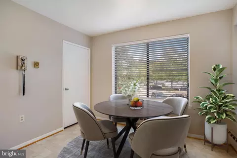 Dining - 15311 Pine Orchard Dr #87-2G, Silver Spring, MD 20906 photo 1 of 1