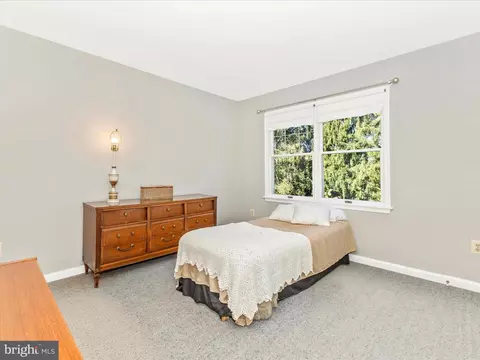 Bedroom - 14320 Fairdale Rd, Silver Spring, MD 20905 photo 4 of 5