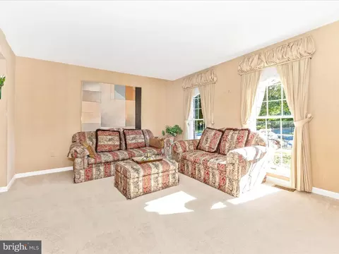 Living - 14320 Fairdale Rd, Silver Spring, MD 20905 photo 2 of 10