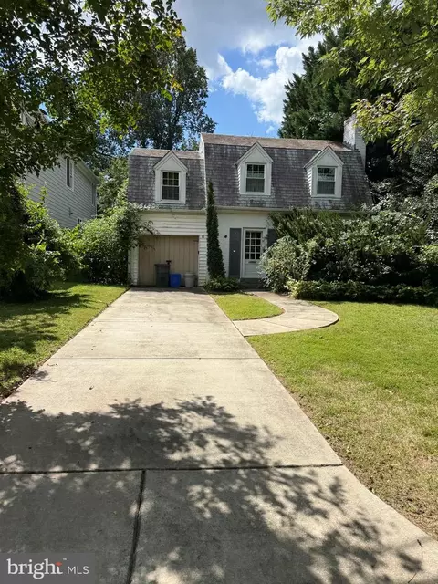 5532 Johnson Ave, Bethesda, MD 20817