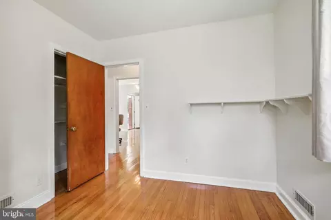 Bedroom - 2124 Henderson Ave, Silver Spring, MD 20902 photo 3 of 4