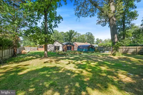 Exterior - 2124 Henderson Ave, Silver Spring, MD 20902 photo 6 of 6