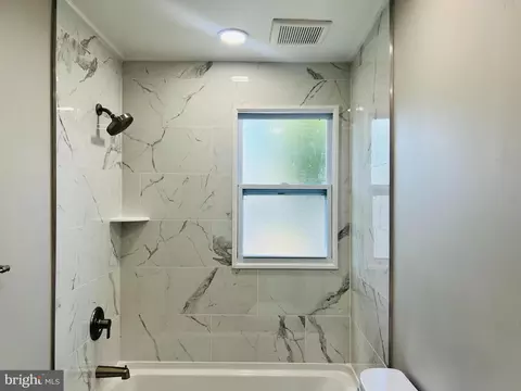 9915 Cottrell Ter, Silver Spring, MD 20903 photo 8