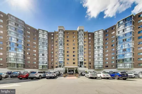 15115 Interlachen Dr #3-802, Silver Spring, MD 20906