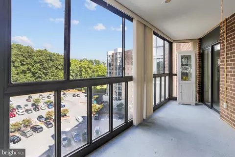 15100 Interlachen Dr #4-717, Silver Spring, MD 20906 photo 15