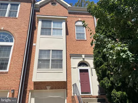 2009 Westchester Dr, Silver Spring, MD 20902 photo 2