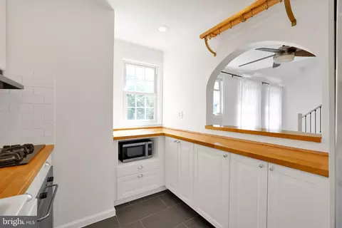 2312 Colston Dr #201, Silver Spring, MD 20910 photo 6