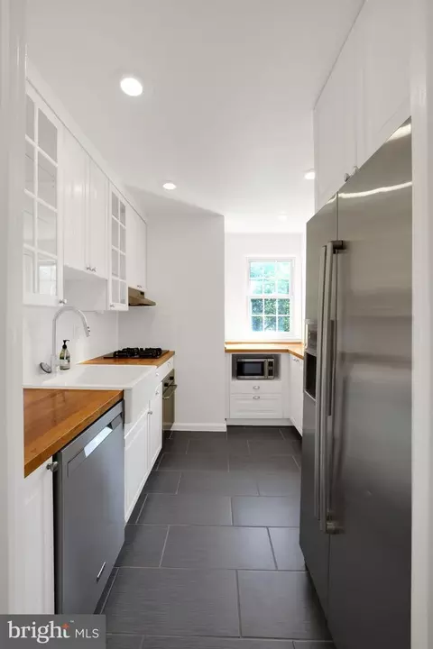 2312 Colston Dr #201, Silver Spring, MD 20910 photo 8
