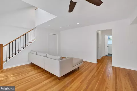 2312 Colston Dr #201, Silver Spring, MD 20910 photo 3