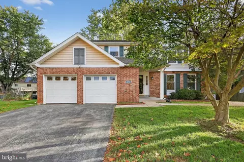 Exterior - 1316 Swingingdale Dr, Silver Spring, MD 20905 photo 2 of 5