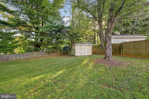 Exterior - 1316 Swingingdale Dr, Silver Spring, MD 20905 photo 5 of 5