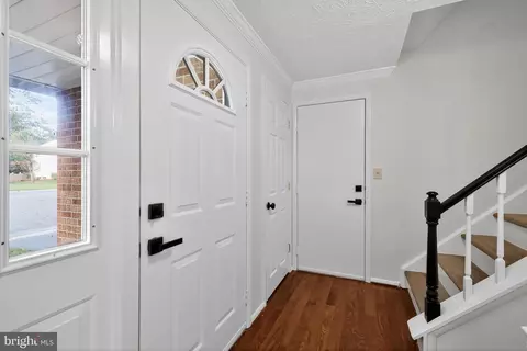 Entry Way - 1316 Swingingdale Dr, Silver Spring, MD 20905 photo 1 of 3