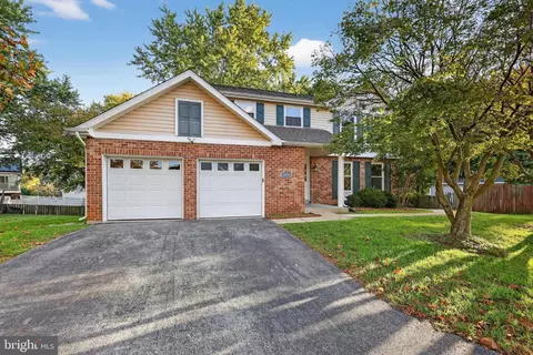 1316 Swingingdale Dr, Silver Spring, MD 20905