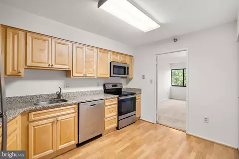 Kitchen - 15100 Interlachen Dr #4-918, Silver Spring, MD 20906 photo 3 of 3