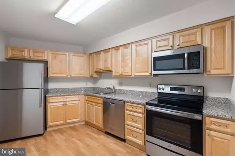 Kitchen - 15100 Interlachen Dr #4-918, Silver Spring, MD 20906 photo 2 of 3