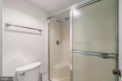 Bath - 15100 Interlachen Dr #4-918, Silver Spring, MD 20906 photo 3 of 3
