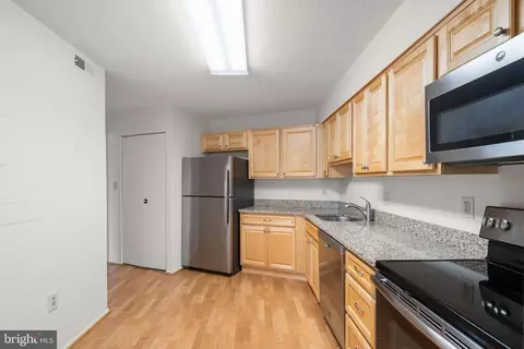 Kitchen - 15100 Interlachen Dr #4-918, Silver Spring, MD 20906 photo 1 of 3