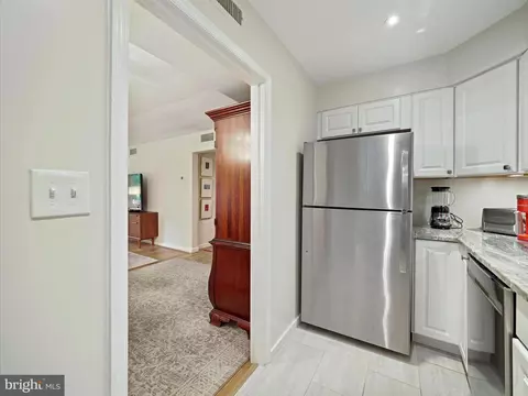 2214 Washington Ave #103, Silver Spring, MD 20910 photo 12