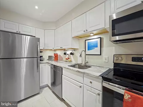 2214 Washington Ave #103, Silver Spring, MD 20910 photo 9
