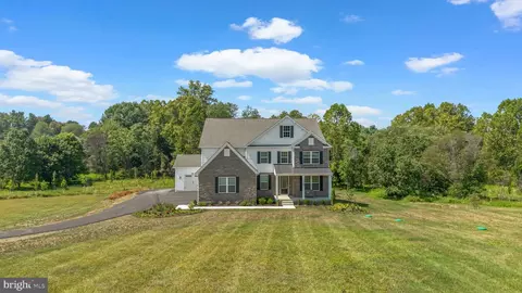 21708 Woodfield Rd, Gaithersburg, MD 20882