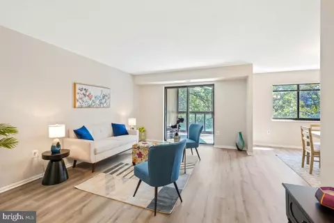Living - 15100 Interlachen Dr #4-716, Silver Spring, MD 20906 photo 1 of 3