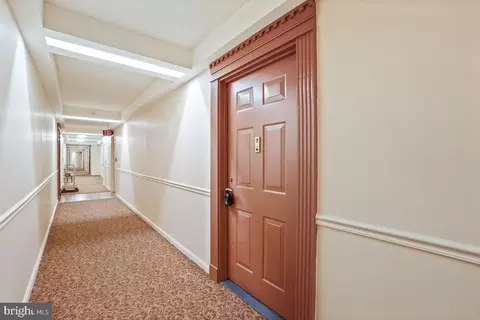 Entry Way - 15100 Interlachen Dr #4-716, Silver Spring, MD 20906 photo 2 of 4