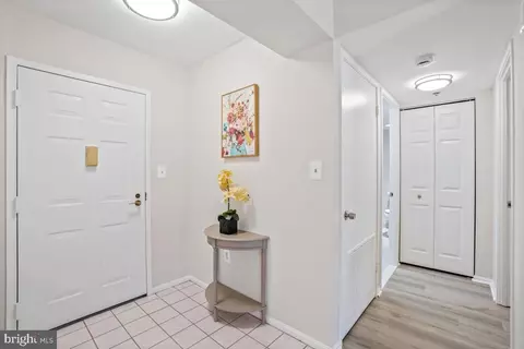 Entry Way - 15100 Interlachen Dr #4-716, Silver Spring, MD 20906 photo 4 of 4