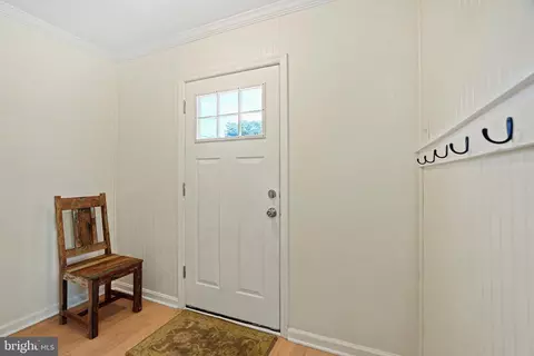 Entry Way - 10146 Sutherland Rd, Silver Spring, MD 20901 photo 1 of 3