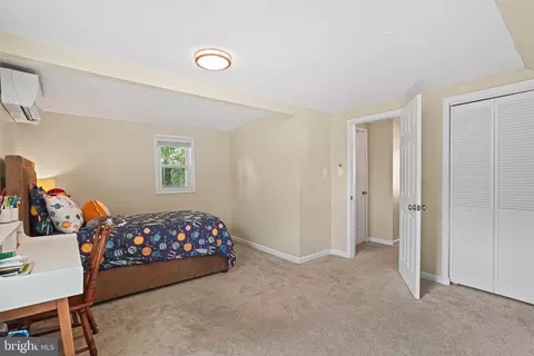 Other - 10146 Sutherland Rd, Silver Spring, MD 20901 photo 2 of 9