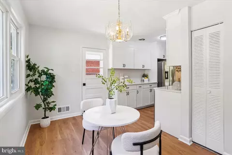 406 Waterford Rd, Silver Spring, MD 20901 photo 11
