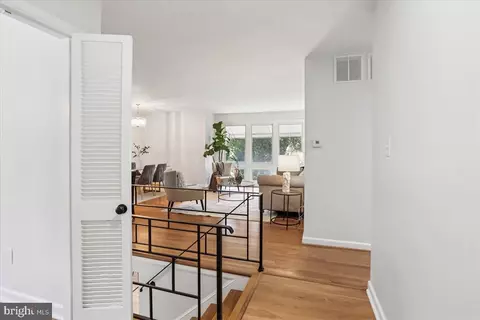 406 Waterford Rd, Silver Spring, MD 20901 photo 7