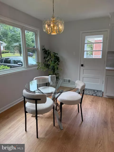 406 Waterford Rd, Silver Spring, MD 20901 photo 12
