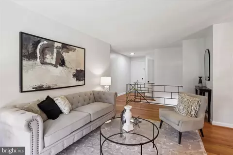 406 Waterford Rd, Silver Spring, MD 20901 photo 3