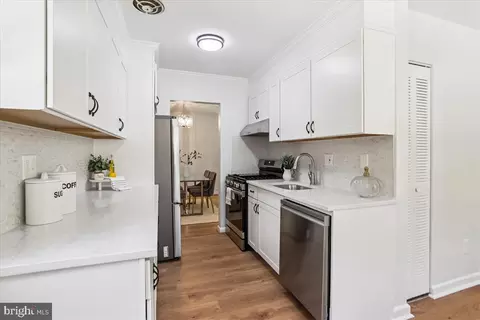 406 Waterford Rd, Silver Spring, MD 20901 photo 10