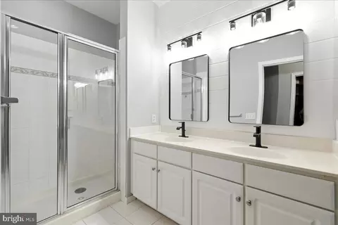 Bath - 8045 Newell St #301, Silver Spring, MD 20910 photo 2 of 2