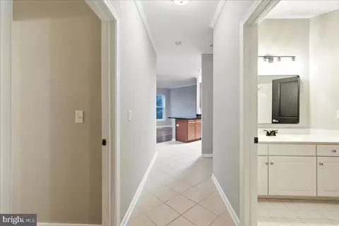 Entry Way - 8045 Newell St #301, Silver Spring, MD 20910 photo 1 of 1