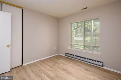 Bedroom - 15301 Wallbrook Ct #48-1G, Silver Spring, MD 20906 photo 1 of 4