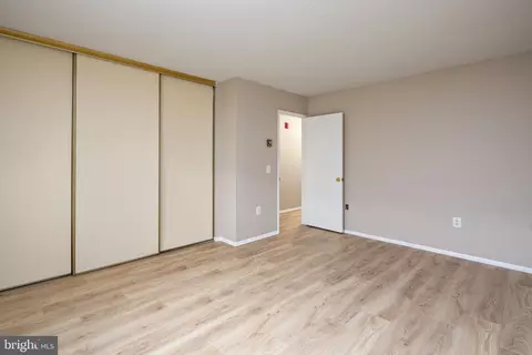 Bedroom - 15301 Wallbrook Ct #48-1G, Silver Spring, MD 20906 photo 4 of 4