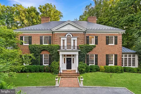9900 New London Dr, Potomac, MD 20854