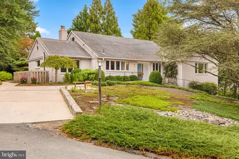 5505 Pembroke Ter, Bethesda, MD 20817