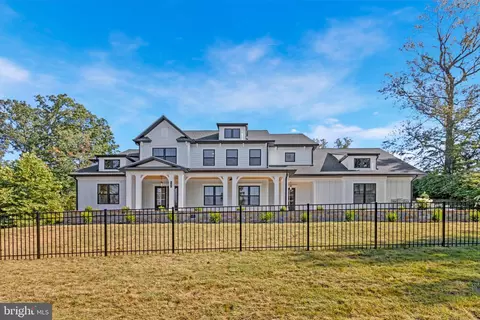 6611 Lybrook Ct, Bethesda, MD 20817