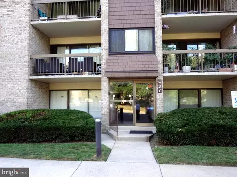 427 Christopher Ave #14, Gaithersburg, MD 20879