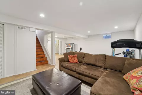 15108 Watergate Rd, Silver Spring, MD 20905 photo 22